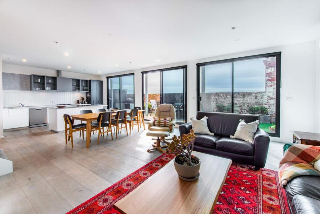 Collingwood North Apartment | Unique Stay in a Historic Chocolate Factory