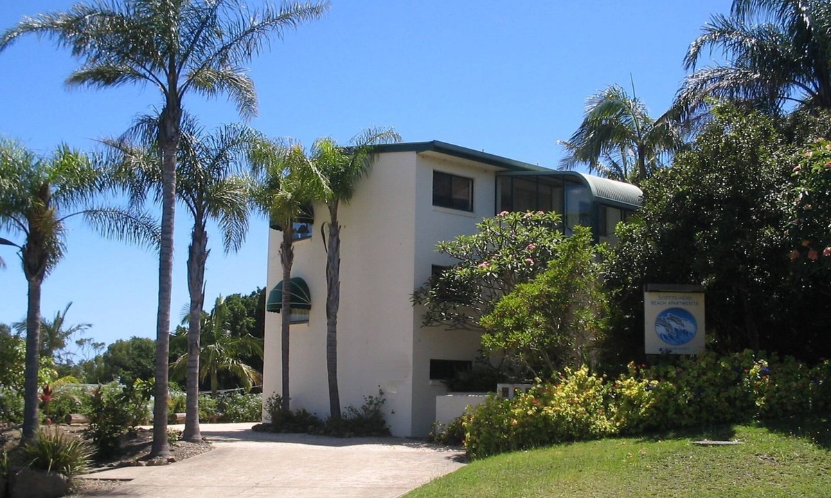Scotts Head Apartment | Unit 2, Scotts Head Beach Apartments