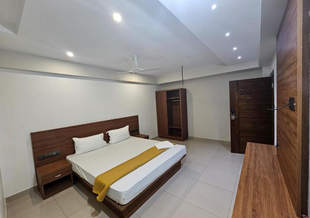 Kalamassery Hotel | Uptown Inn