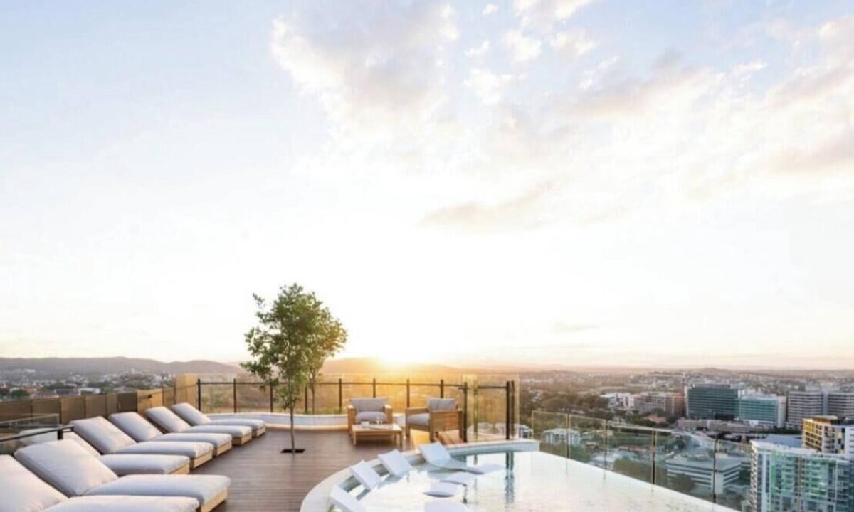 Fortitude Valley Apartment | Valley Lookout | Luxe 1BR + Rooftop Pool + Parking