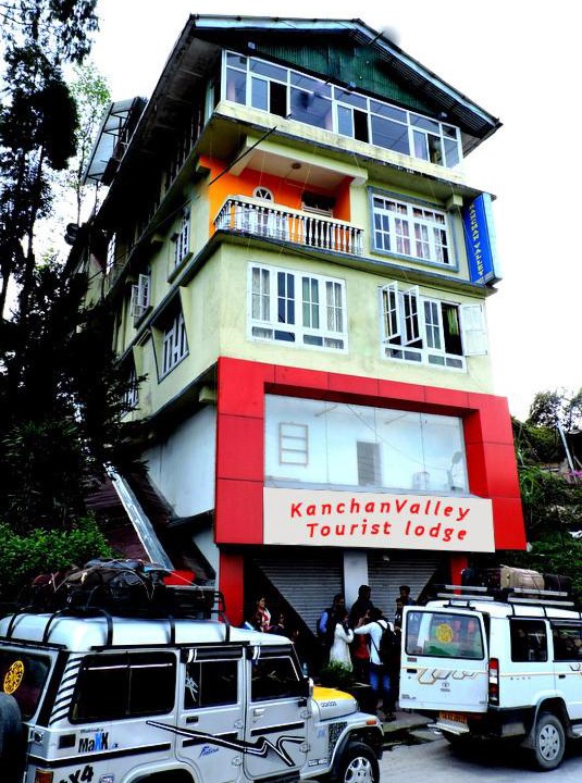 Geyzing House | Vamoose Kanchan Valley