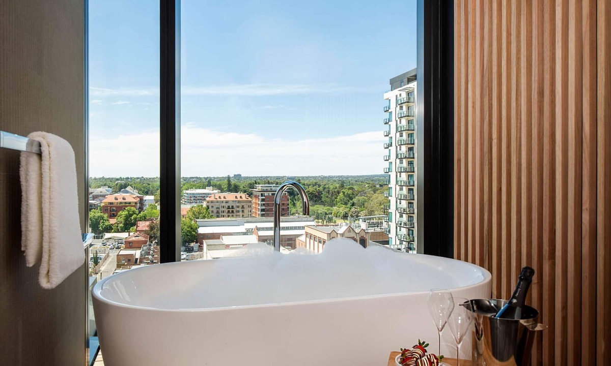 Adelaide Central Business District Hotel | Vibe Hotel Adelaide