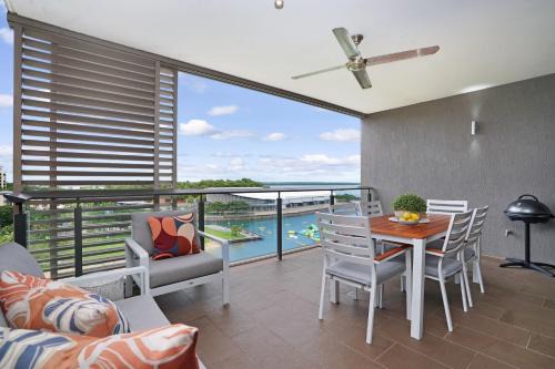 Darwin City Centre Apartment | Vibrant Waterfront Lagoon Views walk to Cafes & BBQ