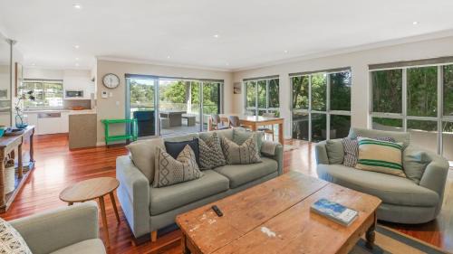 Avoca Beach House | Villa Avoca - Stroll To The Sand, Cafes, & Cinema