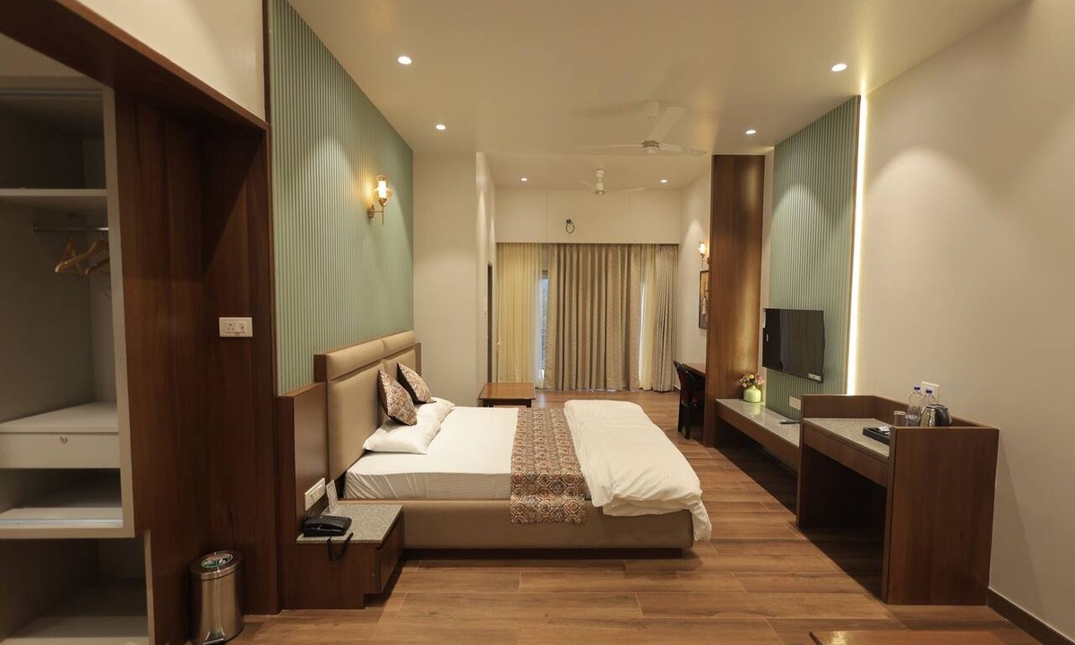 Ahmadpur Resort | Vrindavan Residency