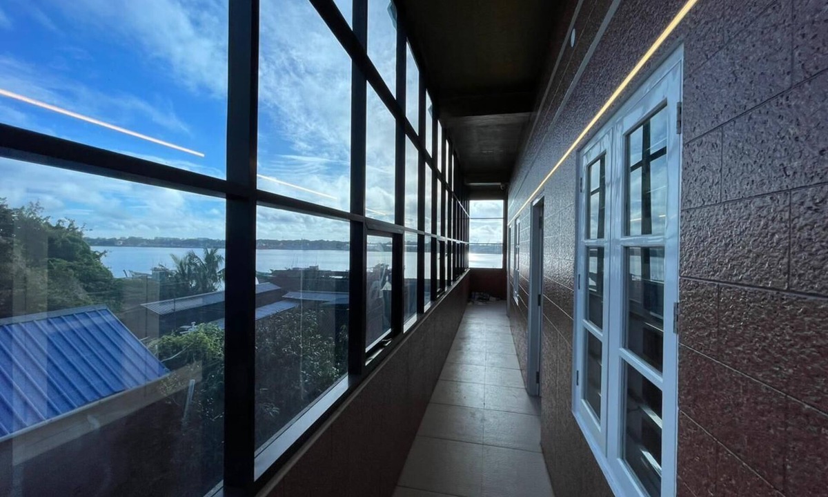 Kochi Hotel | W & H View Residency