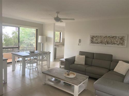 Forster Apartment | Wallis Court 6