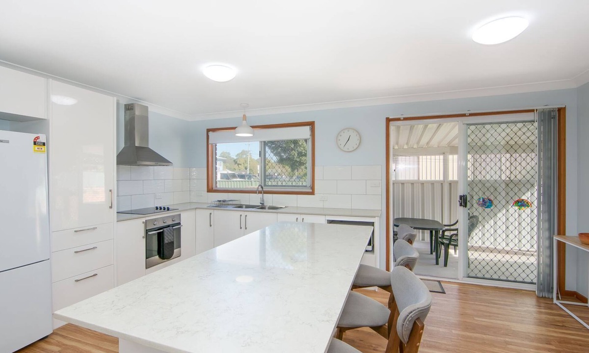 Iluka Apartment | Waratah - A comfortable and large two bedroom unit that has plenty of space for a relaxing holiday