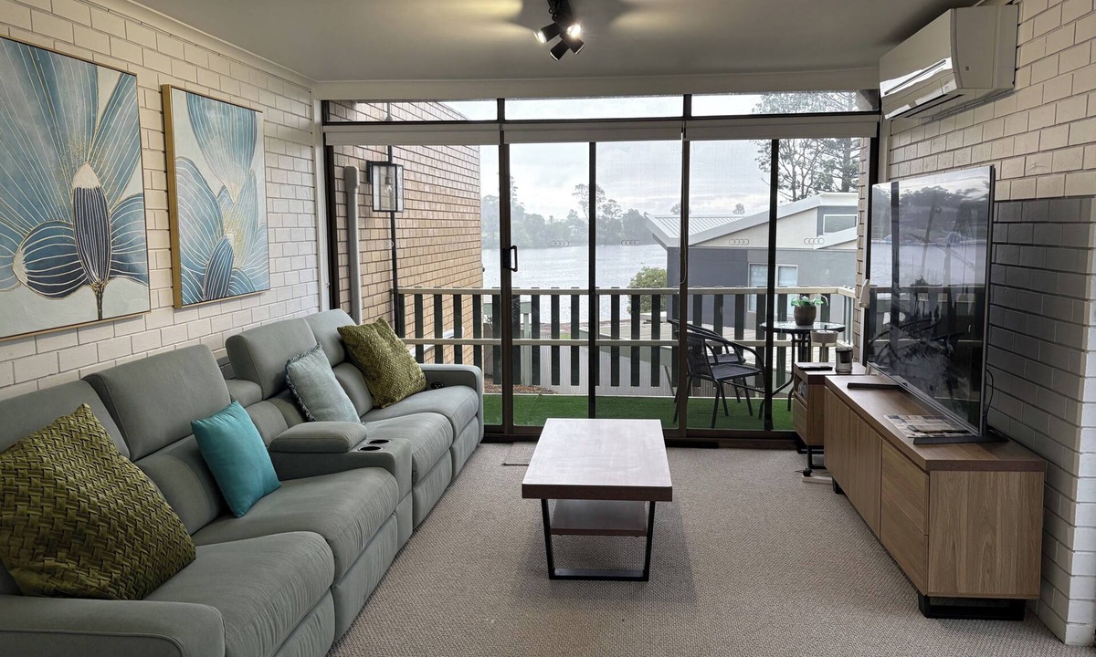 Nagambie House | Water Views & Water Access - Great Location