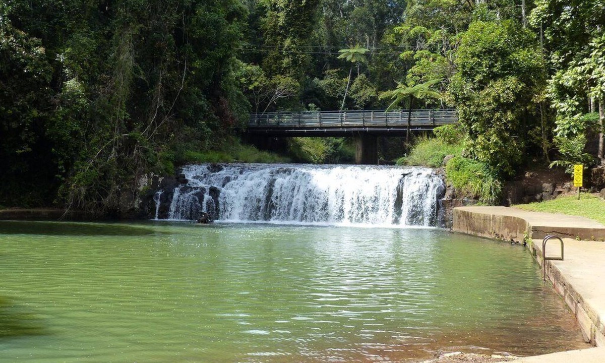 Upper Barron Villa | WATERFALL ACROSS THE ROAD