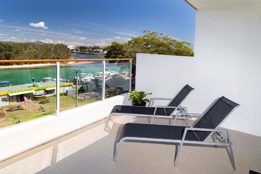Forster Apartment | Waterline 304