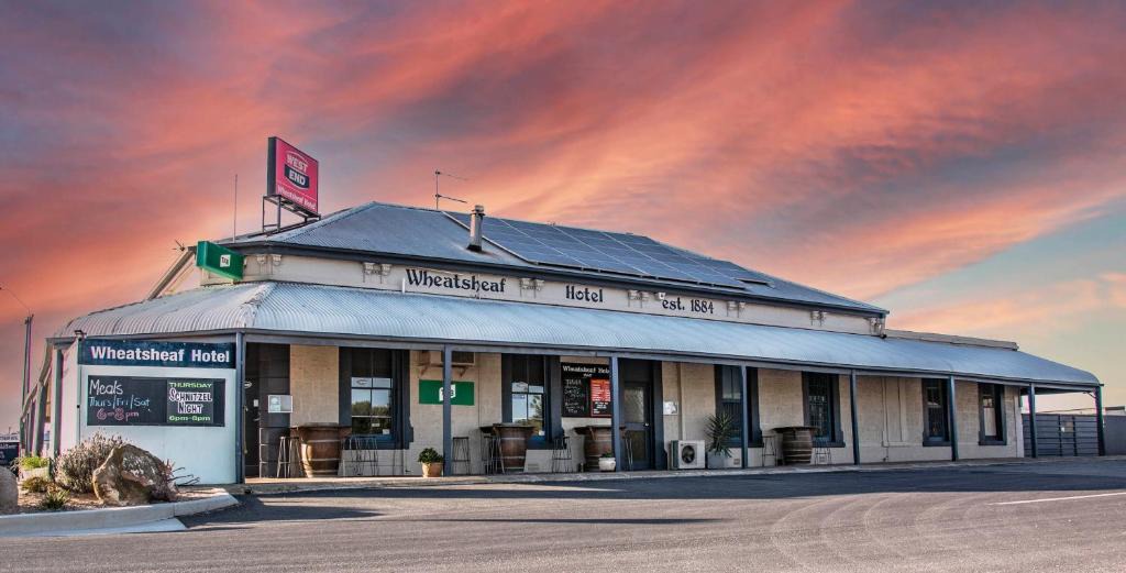 Price Hotel | Wheatsheaf Hotel