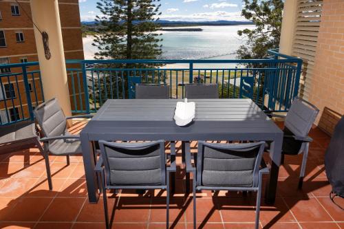 Forster Apartment | Whitesands 402