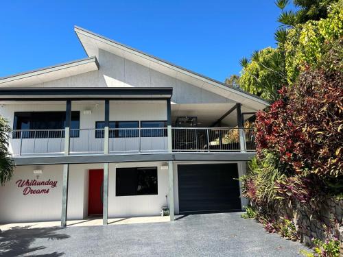 Airlie Beach Apartment | Whitsunday Dreams