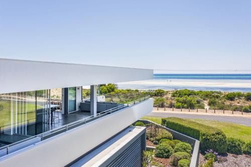 Dunsborough House | Wine Down