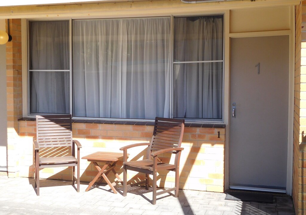 Woolgoolga House | Woolgoolga Beach Motel Unit 1