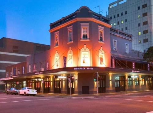 Parramatta CBD Hotel | Woolpack Hotel Parramatta