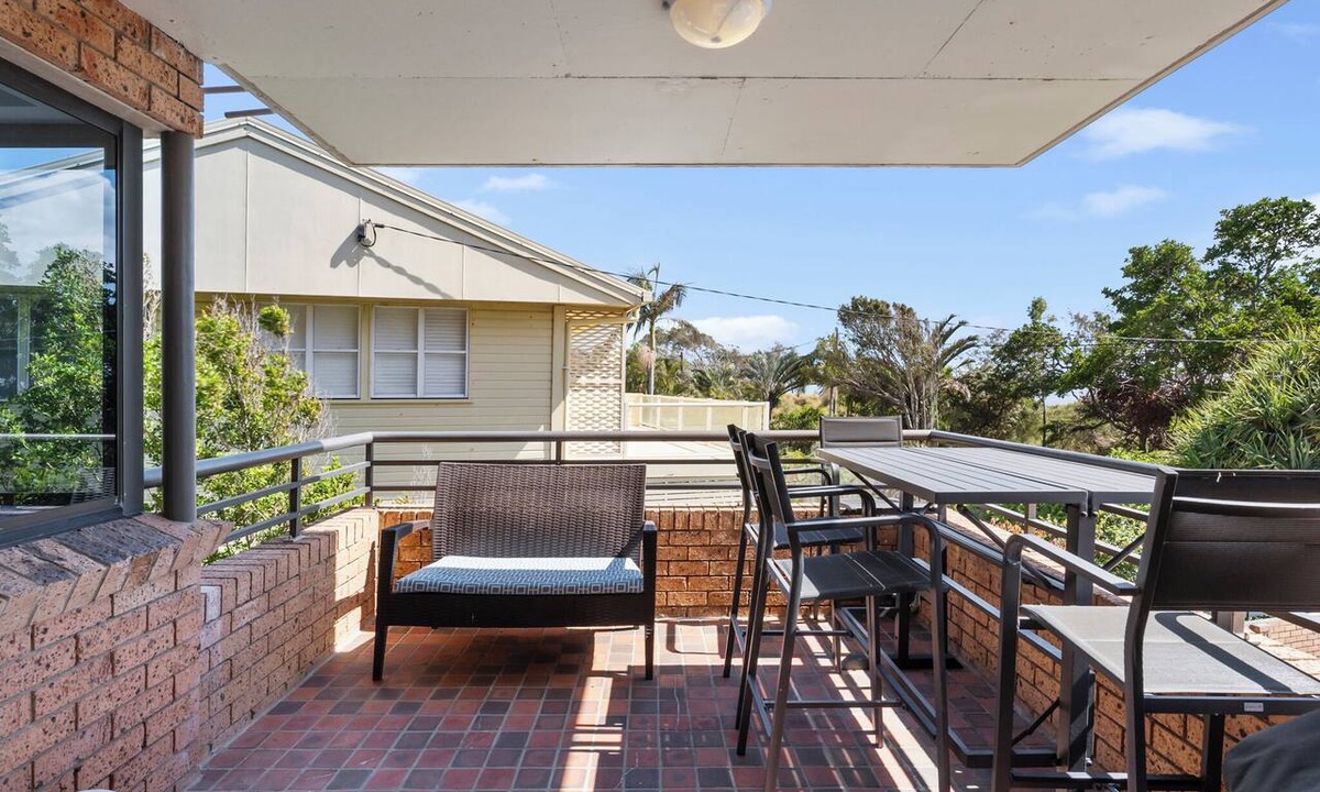 Woorim House | Woorim Waves | Pool | Walk to surf beach