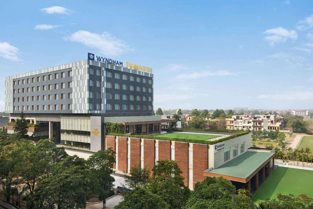 Chandigarh Hotel | Wyndham Chandigarh Mohali