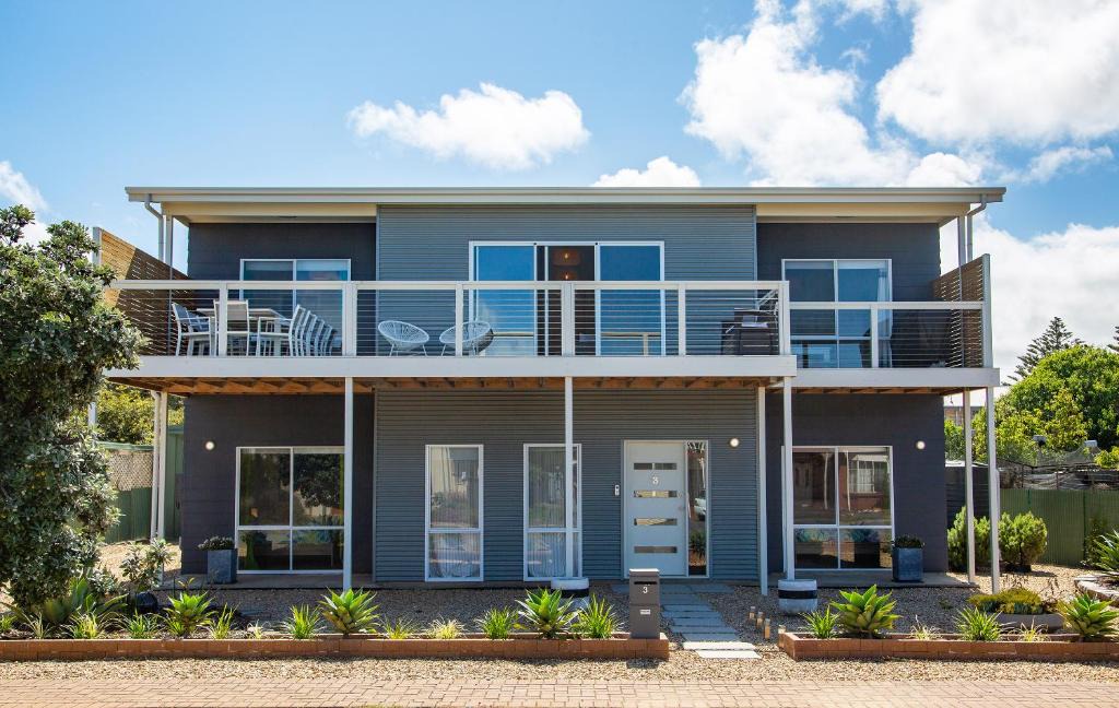 Aldinga Beach House | Xanadu - Aldinga Beach - C21 SouthCoast Holidays