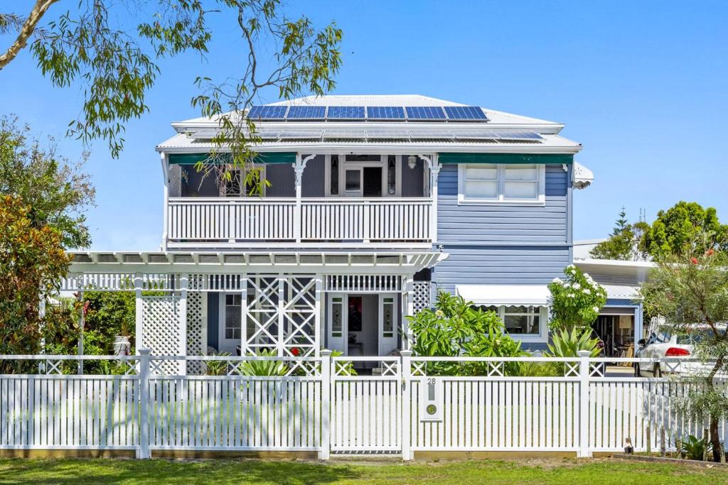 Marcoola Apartment | "Xanadu" Charming 2-Bed Retreat by Marcoola Beach