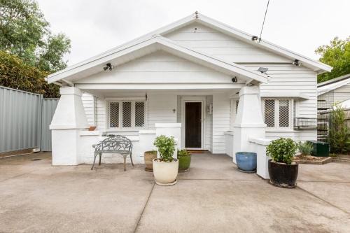 Alphington House | Yarra River Escape Relax Near Melbourne CBD