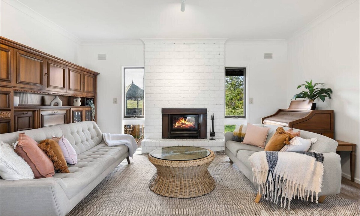 Coldstream Other | Yarra Valley farmstay - wine & views !