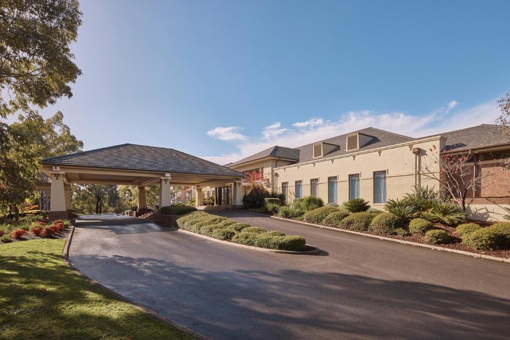 Chirnside Park Hotel | Yarra Valley Lodge