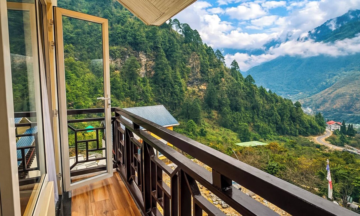 Lachung Hotel | Yashshree Dewathang Resorts