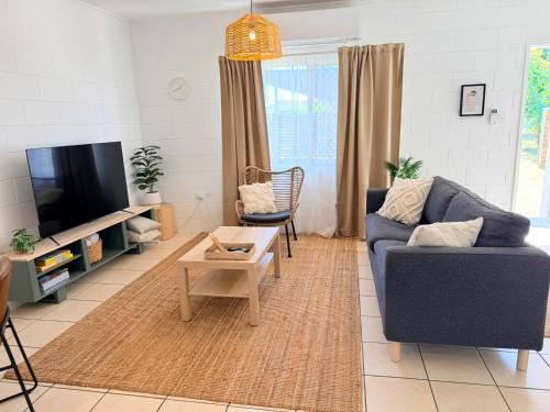 Miles End Apartment | 'Your Place on Davidson'