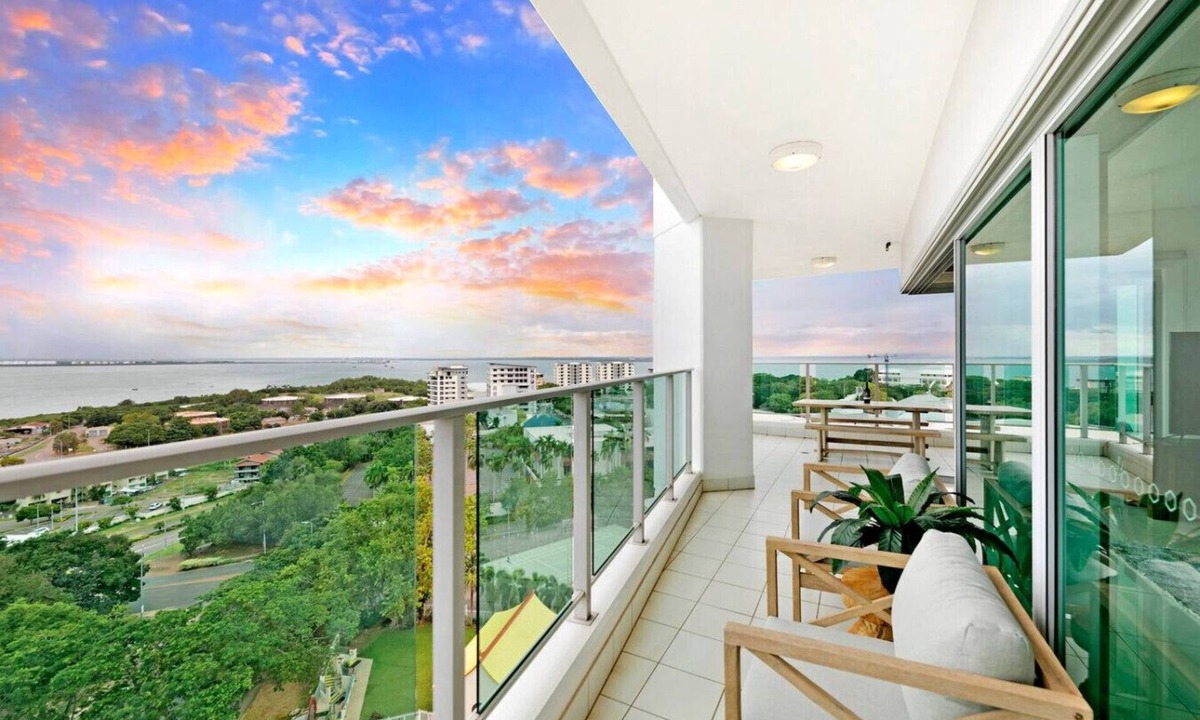 Darwin City Centre Condo | Zen Skytower Harbourview - Exclusive 3br Family Apt