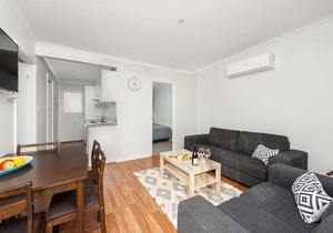 125 Milton