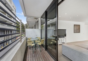 Edgewater 109