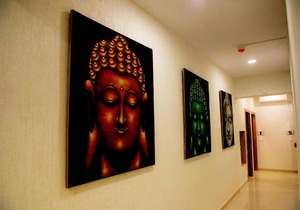 Emerald Suites