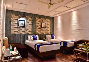 HOTEL HEAVEN
