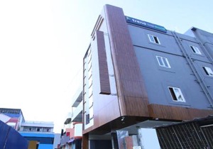 Itsy Hotels Jansi Residency