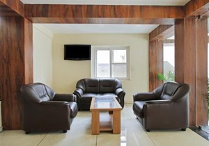 Itsy Hotels Jansi Residency