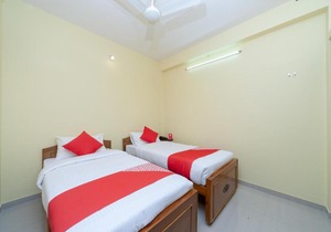 OYO 16346 SS Residency