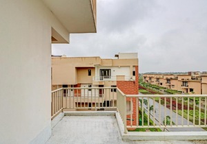 OYO Home 63214 Comfortable Stay Vedic Village