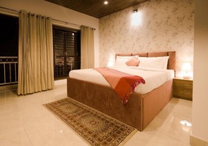 Room in Lodge - Oakwood 301 - Elegant Private Room With Balcony at Landour, Mussoorie