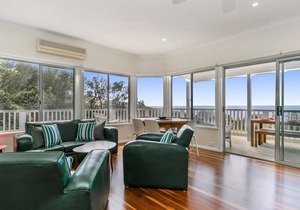 Salty Air Beachside Cottage by HolidayCo.