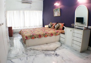 Upscale Apartment in Posh Alipore Area