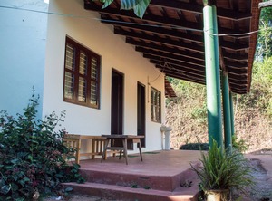 Homestay The Hustle Bustle Of City Midst Nature | Mudigere