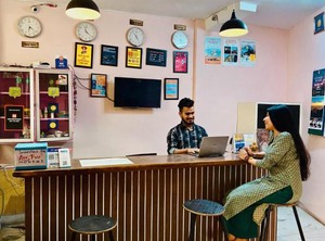 Live Hostel | Tapovan