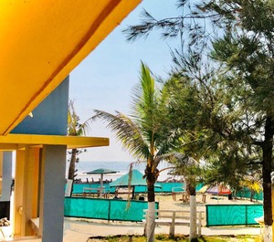 Oyo Samrat Holiday Inn 