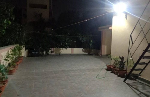 South Dum Dum Apartment | 100 m² Apartment ∙ 2 bedrooms ∙ 4 guests