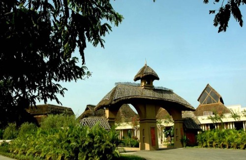 Vedic Village Resort | 102 m² Resort ∙ 3 bedrooms ∙ 127 guests