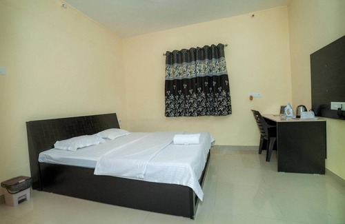 Vadgaon Budruk Cabin | 110 m² Lodge ∙ 9 guests