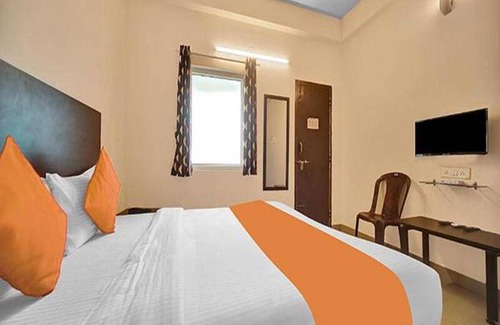 Nanganallur Hotel | 150 m² Hotel ∙ 2 guests