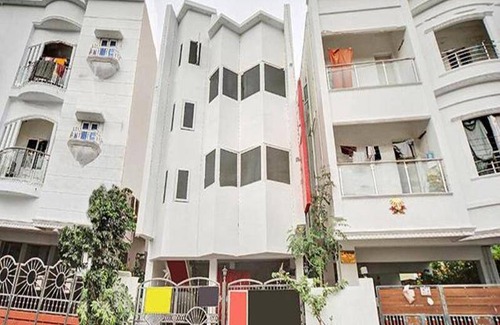 Nanganallur Hotel | 150 m² Hotel ∙ 2 guests